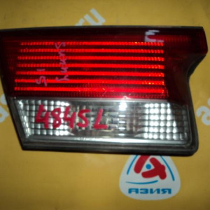 Вставка между стопов NISSAN Sunny B15L бел. полоса