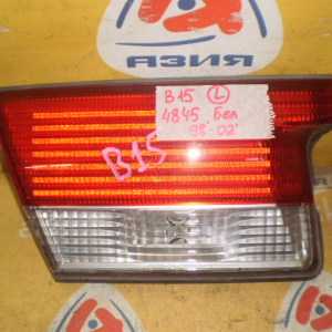Вставка между стопов NISSAN Sunny B15 '1998-2002(26555-4M426) L бел. полоса