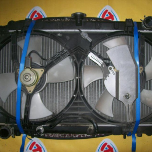 Радиатор охлаждения NISSAN U14/P11 Bluebird SR18/SR20 a/t