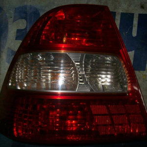 Стоп TOYOTA L Corolla NZE120 '2000-2002