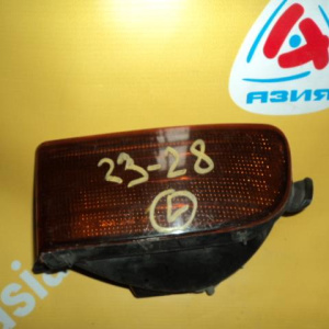 Повторитель в бампер TOYOTA лев Cresta GX80 linz