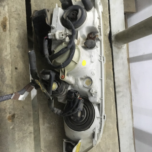 Фара TOYOTA лев Mark II GX100 ксенон