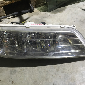 Фара TOYOTA прав Mark II GX100 ксенон