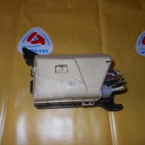 Блок предохранителей TOYOTA AE110/AE115