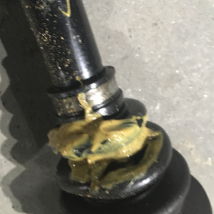 Привод HONDA CF4 перед, лев ABS дефект пыльника