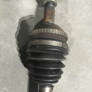 Привод HONDA CF4 перед, лев ABS дефект пыльника