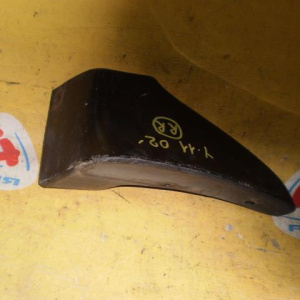 Брызговик NISSAN Wingroad Y11 '10.2001-10.2005 зад, прав