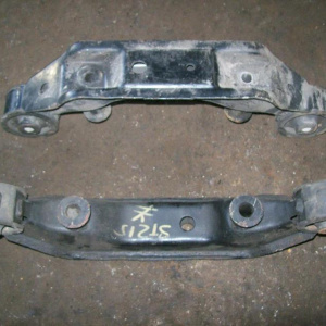 Балка под редуктор Toyota ST215 Caldina R