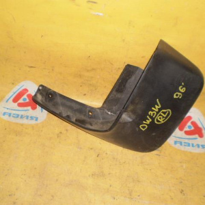 Брызговик Mazda Demio DW3W '1996- зад, лев