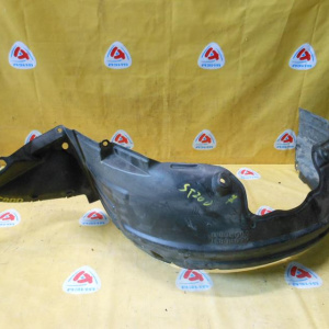 Подкрылок Toyota Carina ED/Corona Exiv ST200 перед, лев