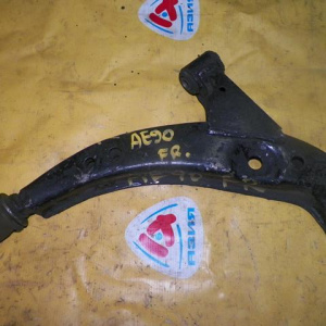 Рычаг Toyota AE91/AE92/AE95/CE90/CE95/EE90/EE96/EE97/EE98 Corolla/Sprinter Carib/Corolla Levin/Sprinter/Sprinter Trueno перед, прав