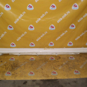 Накладка на порог TOYOTA Vista/Vista Ardeo SV50 R 75851-32110