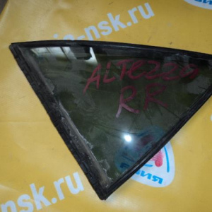 Форточка двери TOYOTA Altezza SXE10 R