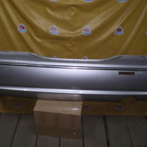 Бампер TOYOTA Brevis JCG10 зад