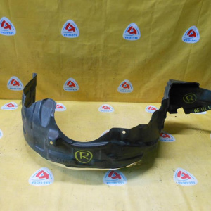 Подкрылок Toyota Corolla Levin/Sprinter Trueno AE110 перед, прав