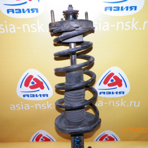 Стойка Mazda CP8W Premacy зад, лев Ухо в низу.