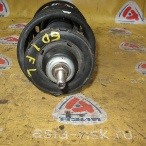 Стойка HONDA GD1/GD3 Fit '06.2001-05.2004 перед, лев ухо кривое
