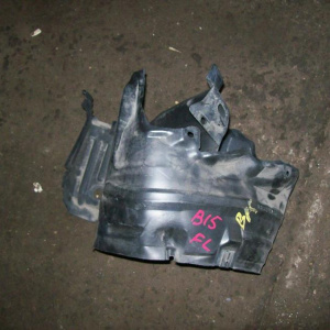 Подкрылок NISSAN Sunny B15 перед, лев