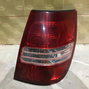 Стоп TOYOTA R Nadia SXN10
