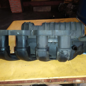 Коллектор впускной Toyota 1NZ-FE Vitz/Funcargo/bB NCP10/NCP20/NCP30/NNP11 прямой. механическая заслонка 17120-21020