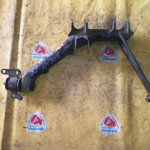Рычаг Toyota ZZE124/NZE124/ZZE138/ZZE134/NZE144/ZRE144/ZCT15/SV55/AZV55/NCP85/ZZT245/ZRT265 Corolla/Corolla Spacio/Opa/Vista Ardeo зад, прав н Нижний попере