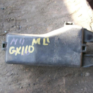 Блок предохранителей TOYOTA GX110 мал.