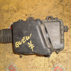 Корпус воздушного фильтра Mazda GF8P/GWEW FP/FS Capella