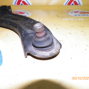 Рычаг Nissan K12/Z11/E11 March/Cube/Note перед, прав 54500AX000