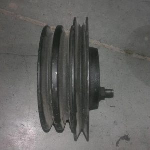 Шкив коленвала Mazda R2/RF Bongo SS28 BUS клиновой