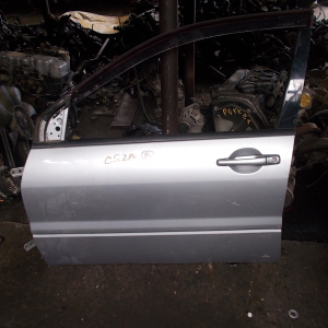 Дверь боковая Mitsubishi Lancer CS2A перед, лев (цена указана за голое железо)