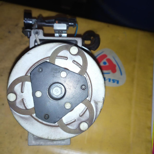 Компрессор кондиционера Subaru EJ204/EJ205/EJ253/EJ255/EJ203/EL154/FB20/EJ207/EJ257 Exiga/Forester/Impreza YA5/SH5/GE3/GH3 73111-FG002/-FG001