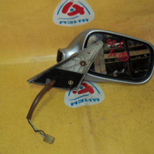 Зеркало SUBARU Forester SF5 5k R