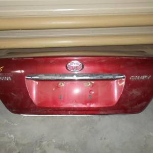 Крышка багажника TOYOTA Camry ACV30 (без замка)