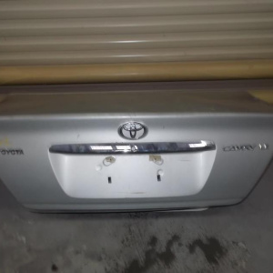 Крышка багажника TOYOTA Camry ACV30 (без замка)