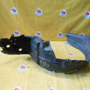 Подкрылок NISSAN Cefiro A33 перед, лев