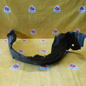 Подкрылок NISSAN Bluebird Sylphy G10 перед, прав