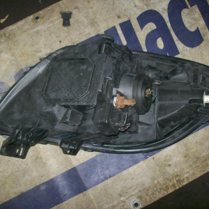 Фара TOYOTA лев Vitz '2005 Хром