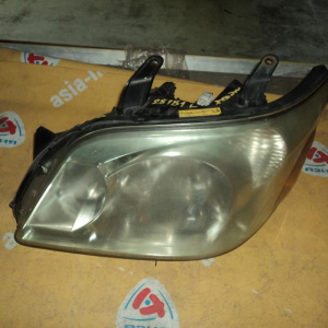 Фара TOYOTA лев Noah AZR60 xenon