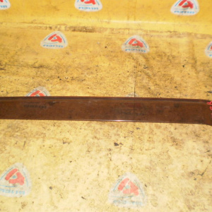 Ветровик NISSAN Cube Z10 зад, прав