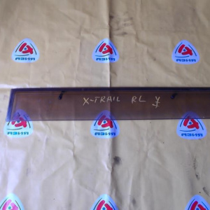 Ветровик NISSAN X-Trail T30 зад, лев