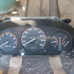 Панель приборов HONDA CR-V RD1 дефект стекла 78100-S10-0000