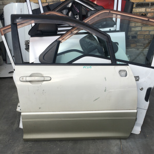 Дверь боковая TOYOTA Harrier MCU15 перед, прав (цена за голое железо)