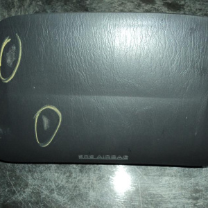 Подушка безопасности TOYOTA Harrier MCU15 пасс  (с зарядом)