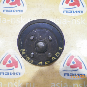 Ступица Toyota M100A/M101A Duet зад, лев 2WD ABS.Барабанные тормоза. В сборе сбарабаном и колодками. 42403-97202