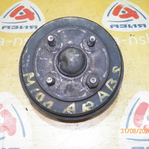 Ступица Toyota M100A/M101A Duet зад, лев 2WD ABS.Барабанные тормоза. В сборе сбарабаном и колодками. 42403-97202