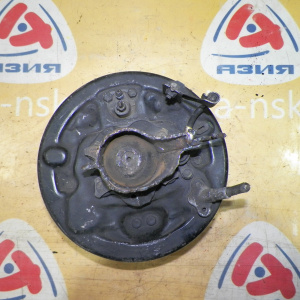 Ступица Toyota M100A/M101A Duet зад, лев 2WD ABS.Барабанные тормоза. В сборе сбарабаном и колодками. 42403-97202