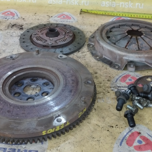 Маховик Toyota/Daihatsu HC Cami#Terios J100 4WD m/t диаметр диска 190 мм. 13450-87101 + 31210-87401