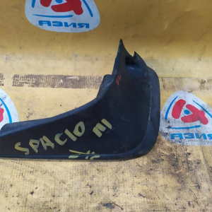 Брызговик TOYOTA Corolla Spacio AE111 перед, лев