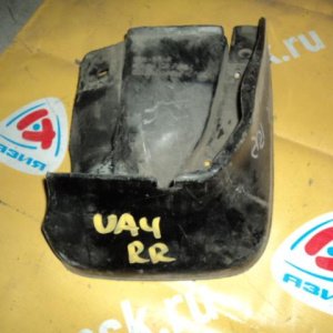 Брызговик HONDA Saber UA4 зад, прав