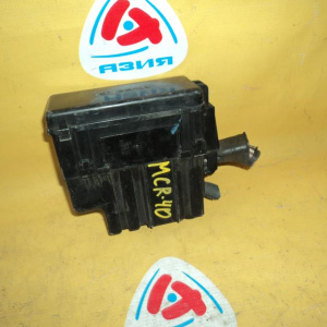 Блок предохранителей TOYOTA MCR40 Estima Emina маленький